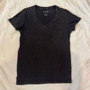 Universal Thread Monterey V-Neck Tee Shirt Size: XS